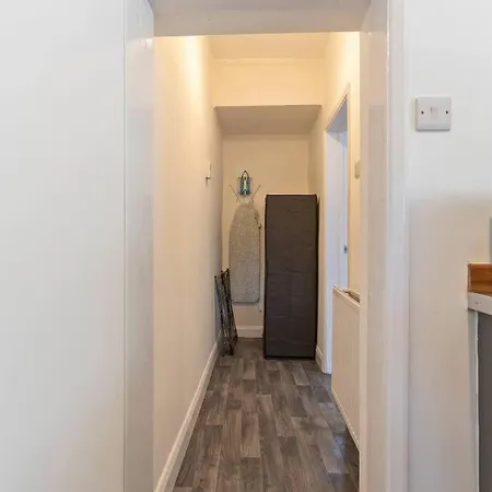 3 Bedroom Away From Cozy And Comfortable Loftus